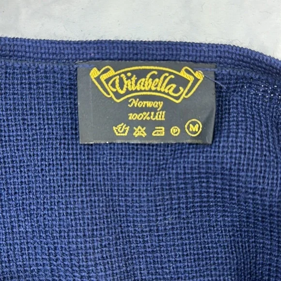 Vintage Vitabella Norway Embroidered Wool  Cropped Cardigan - Picture 7 of 9